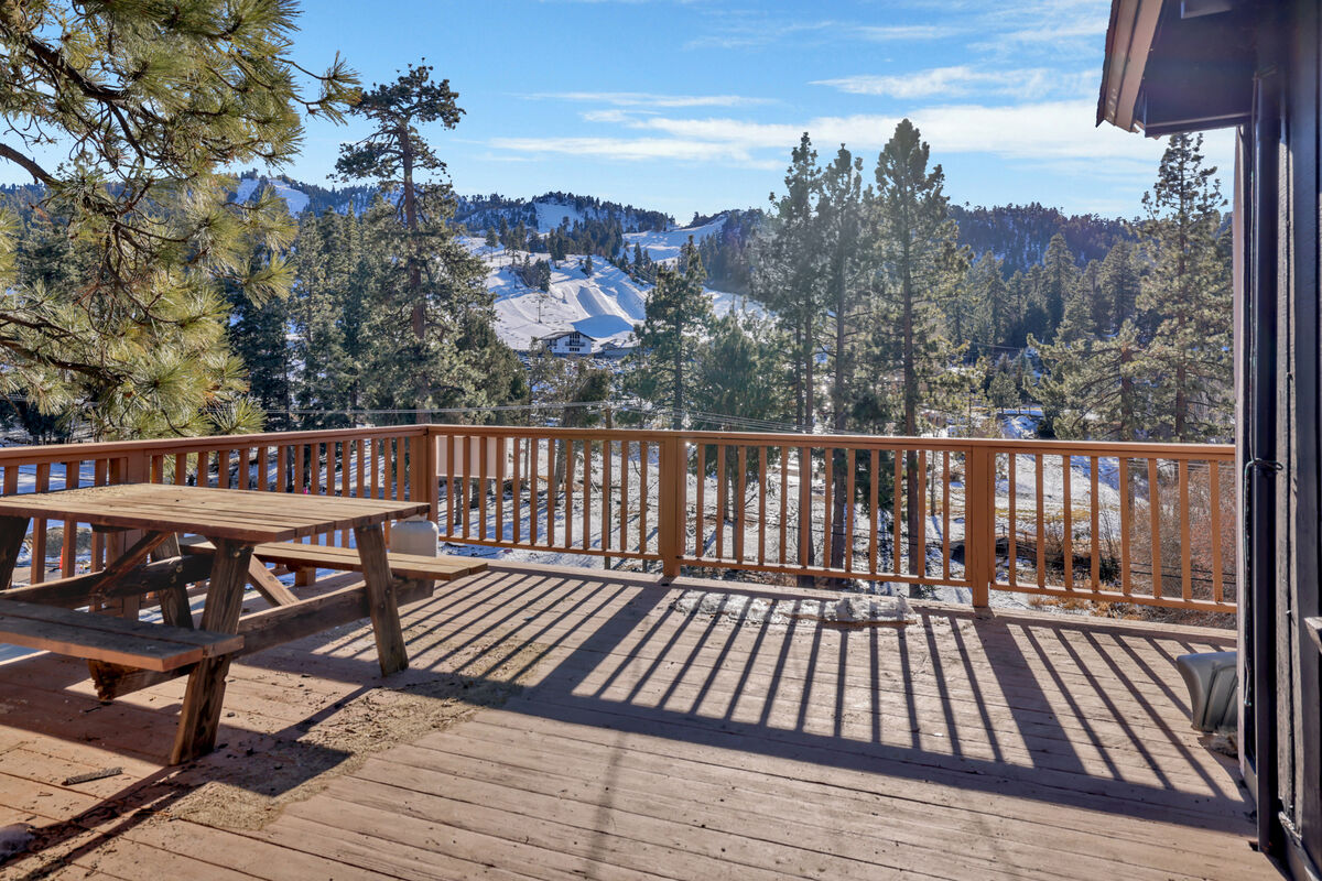 Cabins for rent in Big Bear California Exterior